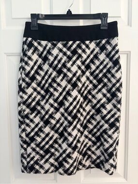 White House black market Patterned Pencil Skirt - Women size 4